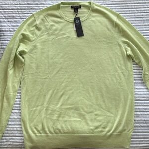 Incredibly soft light weight banana republic sweater